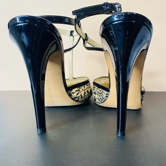 Bottega Veneta Black & Beige Lace “Perfect T” Strap Pointed Toe Pumps. Auth. - Picture 7 of 17